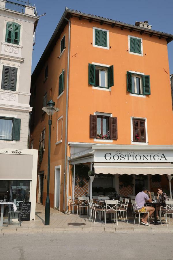 Apartment Riva Rovinj Exterior photo