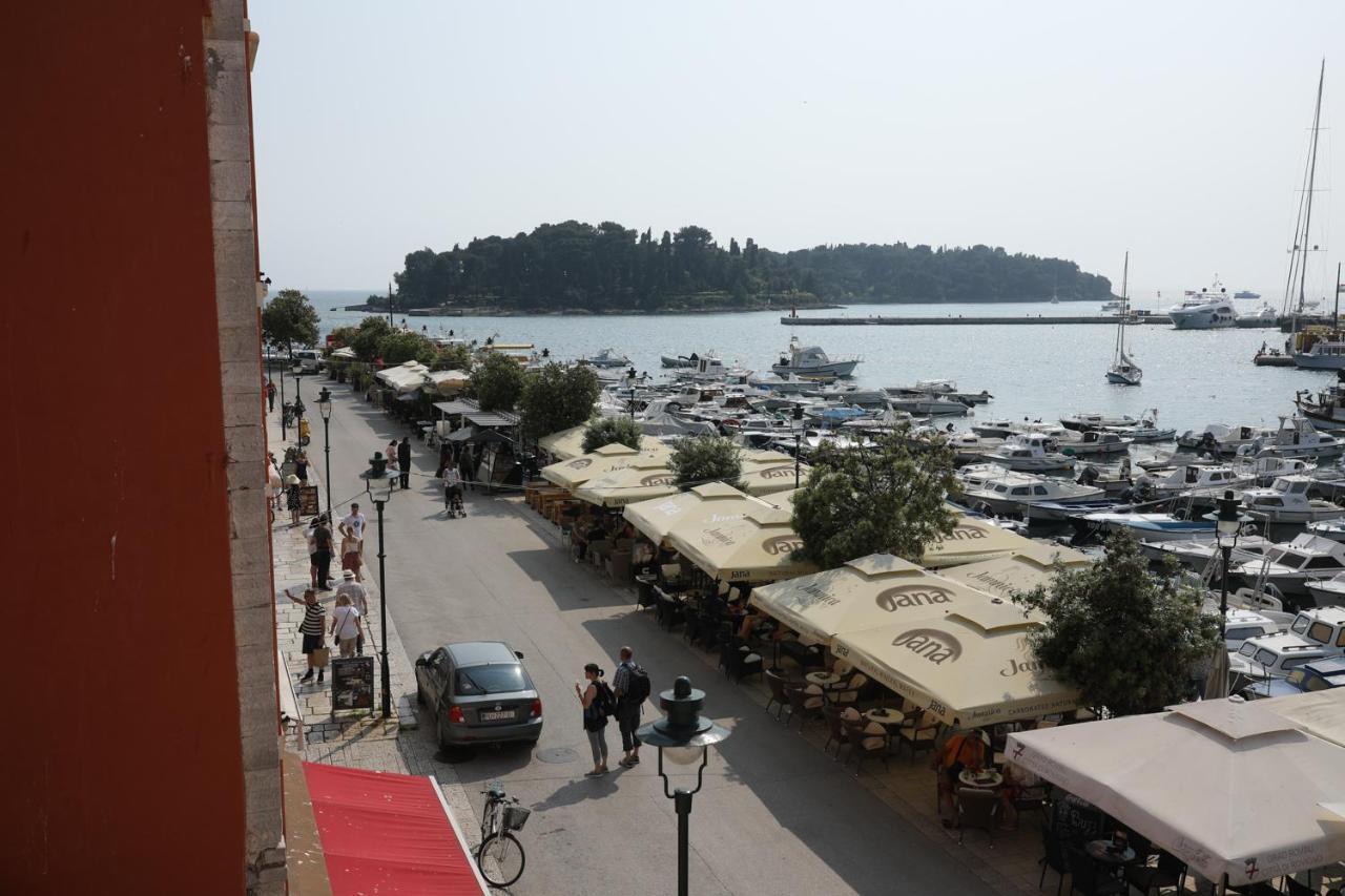 Apartment Riva Rovinj Exterior photo